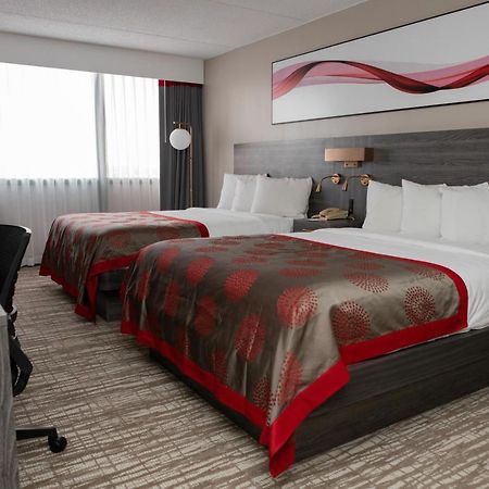 Ramada By Wyndham Cedar Rapids Ξενοδοχείο Εξωτερικό φωτογραφία