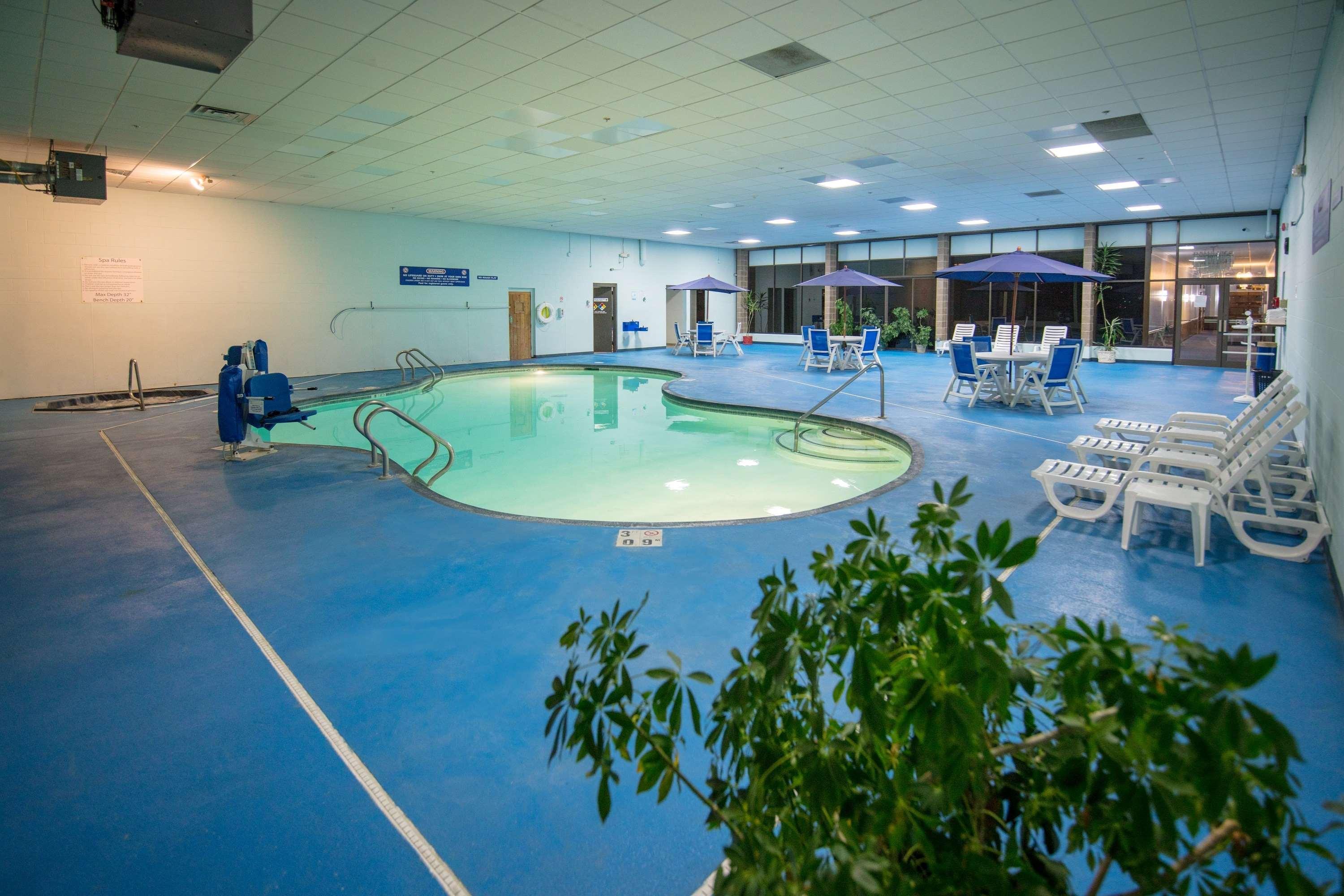 Ramada By Wyndham Cedar Rapids Ξενοδοχείο Εξωτερικό φωτογραφία
