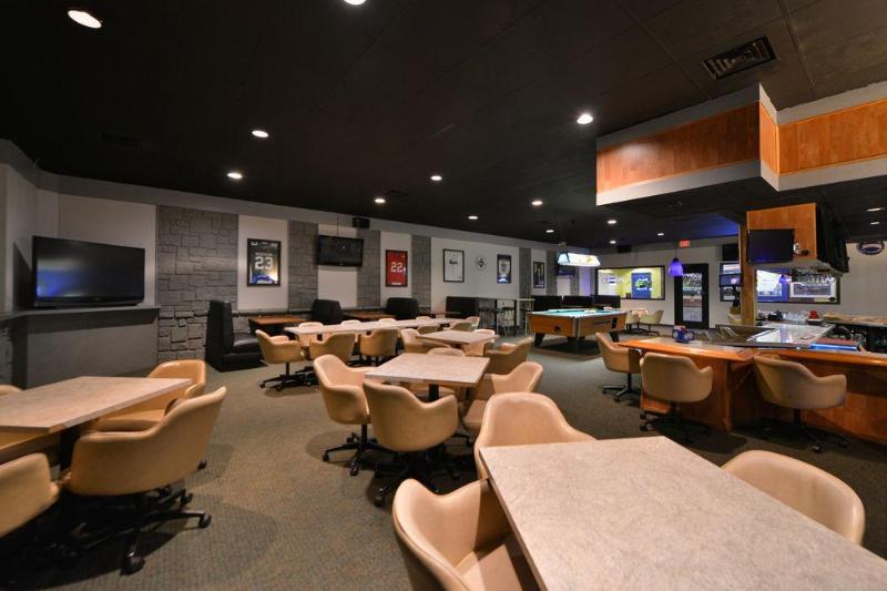 Ramada By Wyndham Cedar Rapids Ξενοδοχείο Εξωτερικό φωτογραφία
